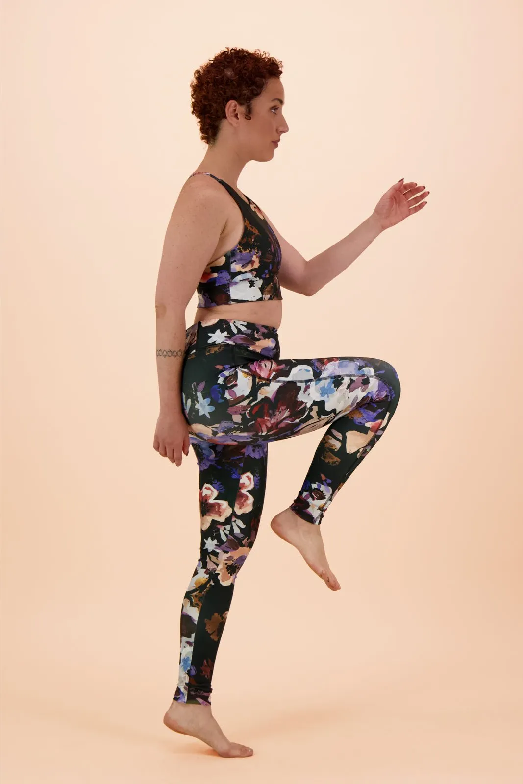 Active Tights, Black Anemone