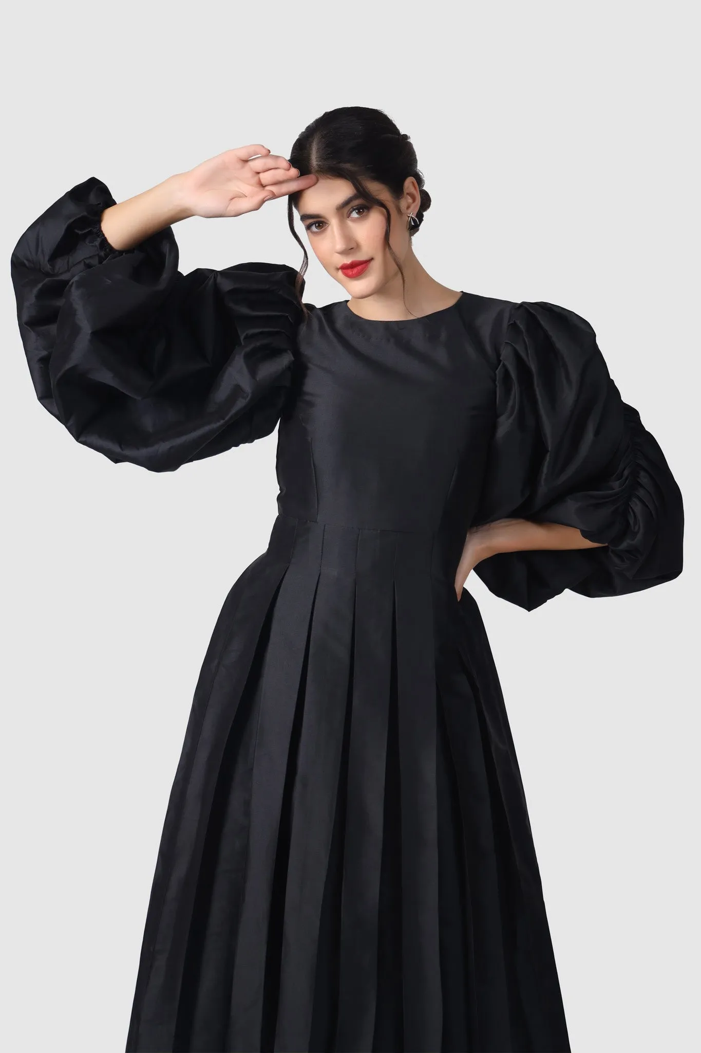 EMILIA PUFF SLEEVE MIDI DRESS