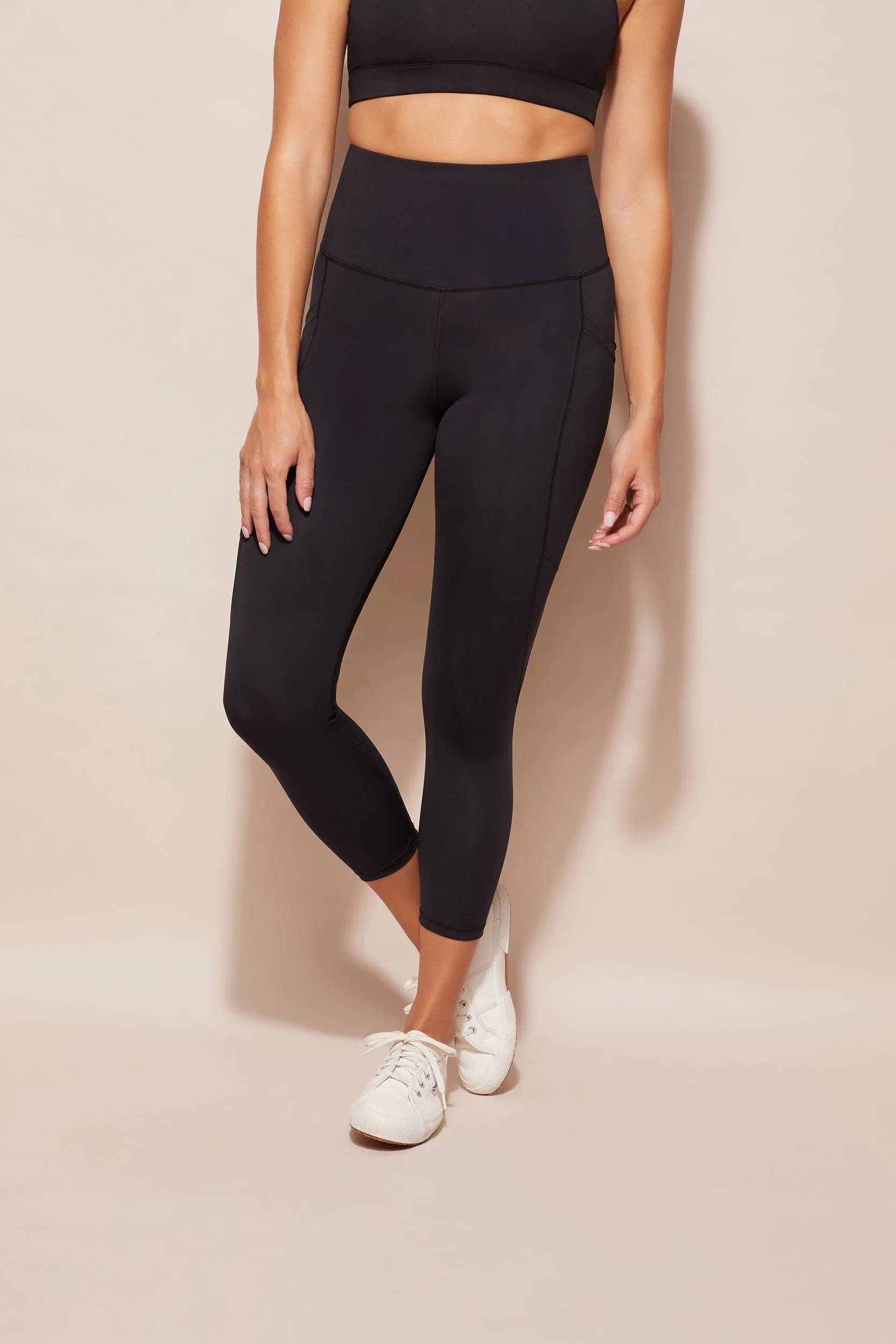 Essential 7/8 Tight
