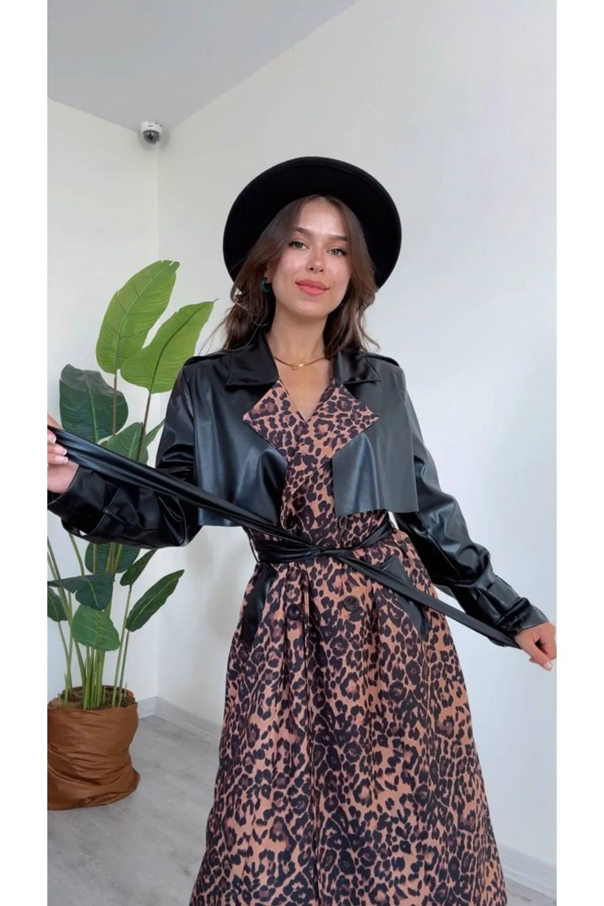 MXM Women CHIC TRENCH COAT WITH LEOPARD PATTERN AND STYLISH LEATHER DETAILS - Provo
