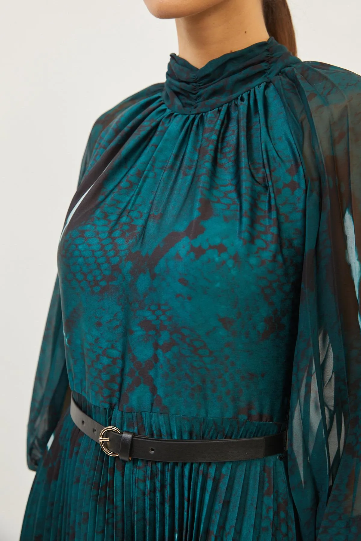 Print Green High Neck Balloon Sleeve Pleated Midi Dress