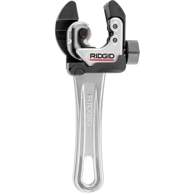 RIDGID 2-in-1 Close Quarters Autofeed Cutter with Handle 32573