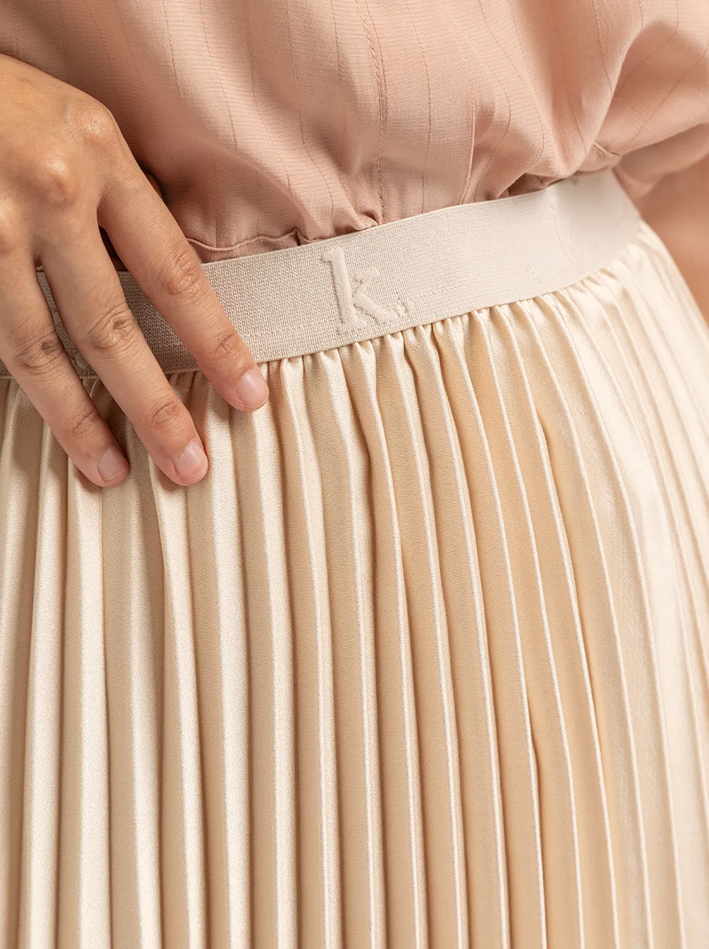 SATIN PLEATED SKIRT PLAIN IVORY