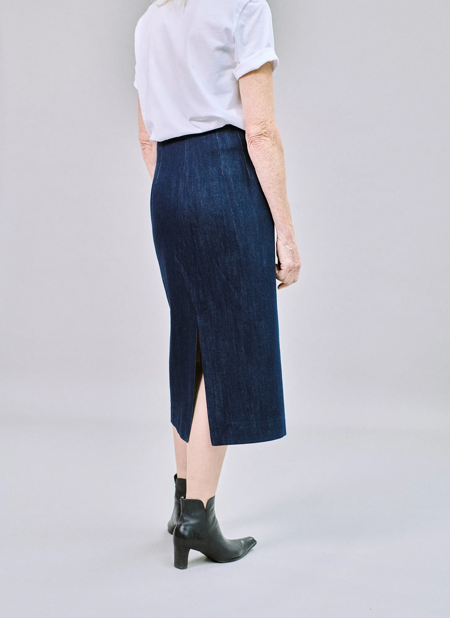 Wrap skirt in organic denim