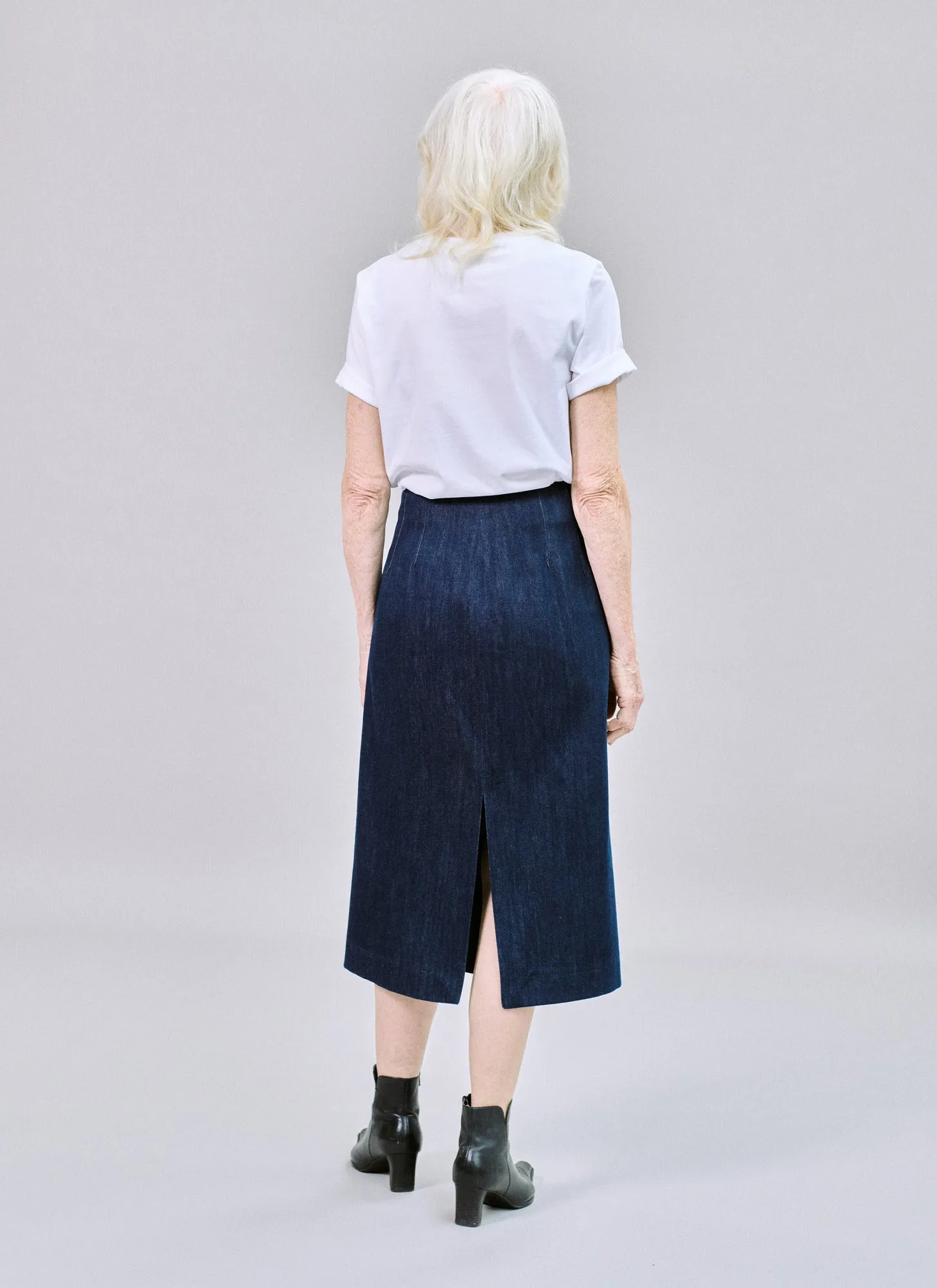 Wrap skirt in organic denim
